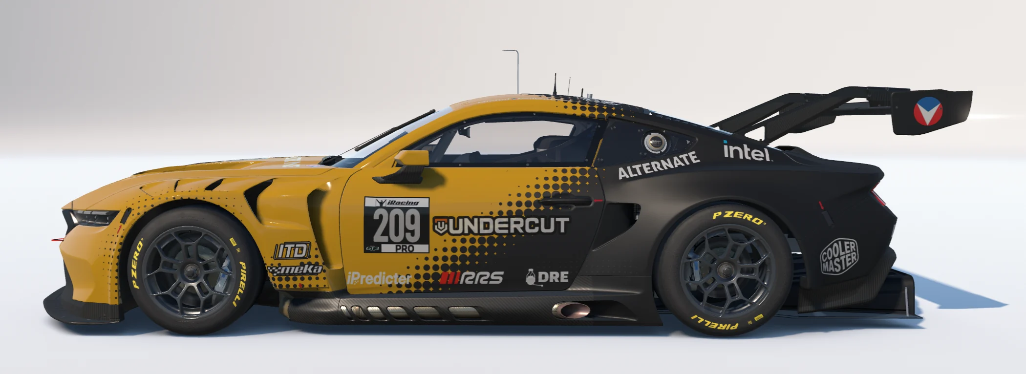 Ford Mustang Undercut orange de profil